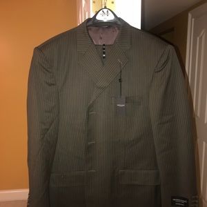 Jos. A Banks Suit. Slim fit